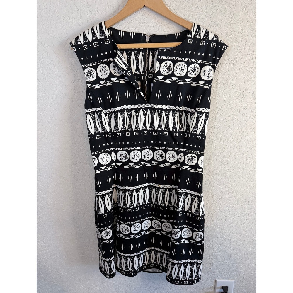 VERONICA BEARD Black White Geometric Print V Neck Sleeveless Dress Size 10 - Picture 1 of 4